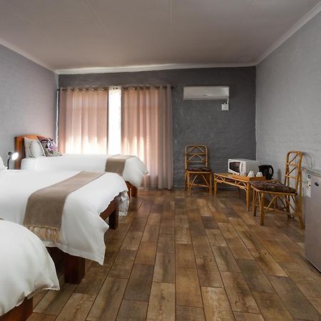 Merino Inn Hotel Colesberg Exterior foto